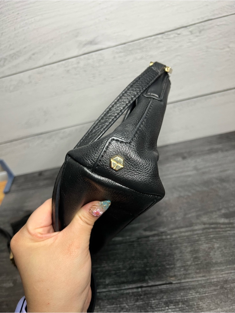 Tory Burch Black Pebbled Leather Logo Crossbody - Picture 5 of 9